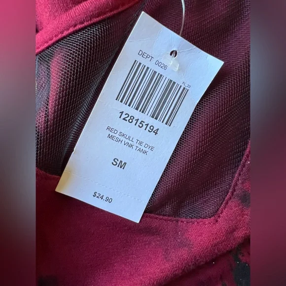 Hot Topic maroon/red and black tie-dyed, Graphic Tank Top sparkly skull - Picture 4 of 10